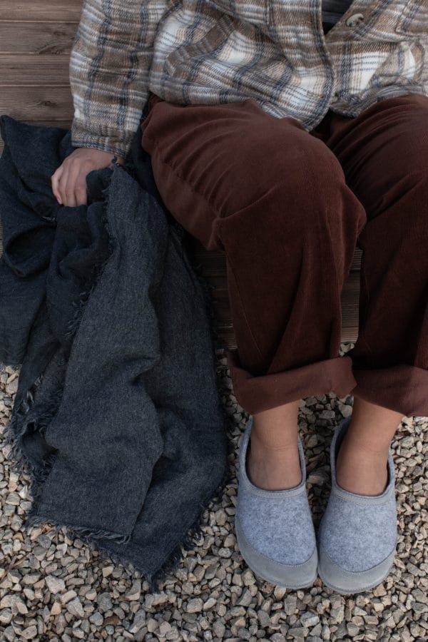 Oma King- Zapatillas Barefoot Casa Mujer y Hombre Caminando